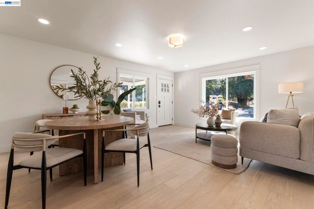 1766 College Ave, Livermore, CA 94550