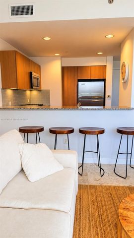1060 Brickell Avenue 2709, Miami, FL 33131