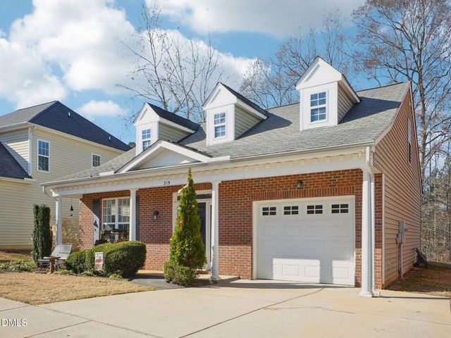 219 Tuscarora Lane, Clayton, NC 27520