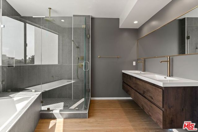 1244 14th Street C, Santa Monica, CA 90404