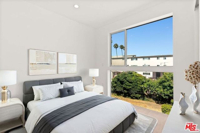 1244 14th Street C, Santa Monica, CA 90404