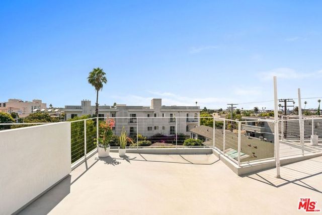 1244 14th Street C, Santa Monica, CA 90404