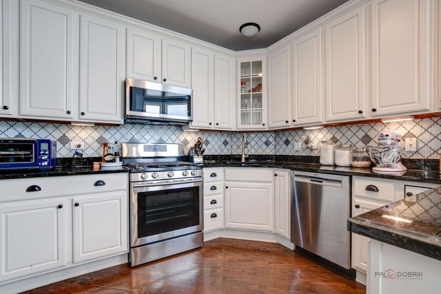 22087 W Vernon Ridge Drive, Ivanhoe, IL 60060