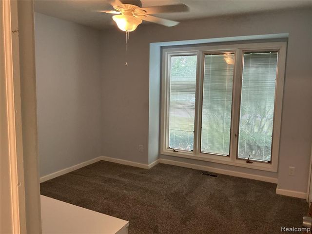 1580 Carthage, Commerce Twp, MI 48382