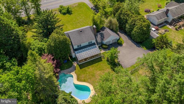 1165 BEAR TAVERN RD, Titusville, NJ 08560