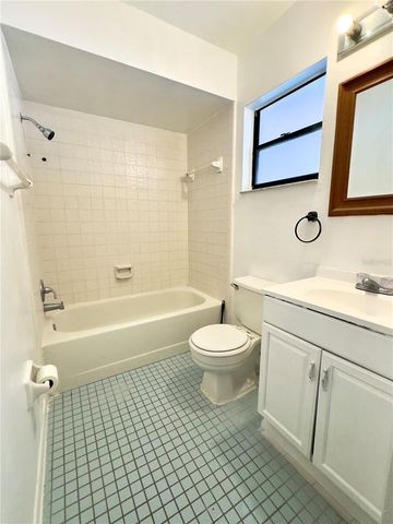 802 DEL PRADO DRIVE, Kissimmee, FL 34758