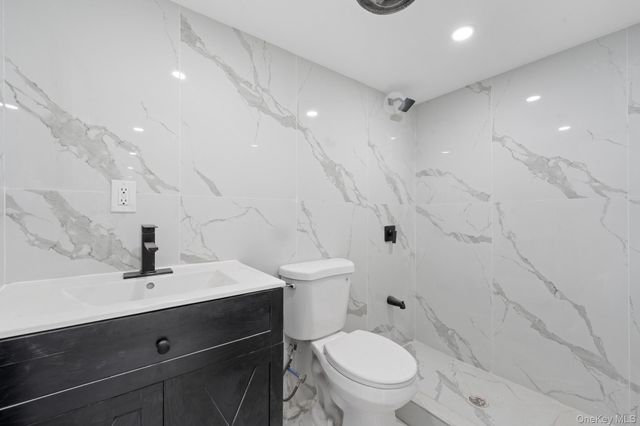 19124 Murdock Avenue, Saint Albans, NY 11412