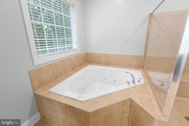11622 PINE HOLLOW LN, Spotsylvania, VA 22551