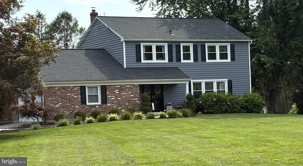 1093 FOREST RD, West Chester, PA 19382