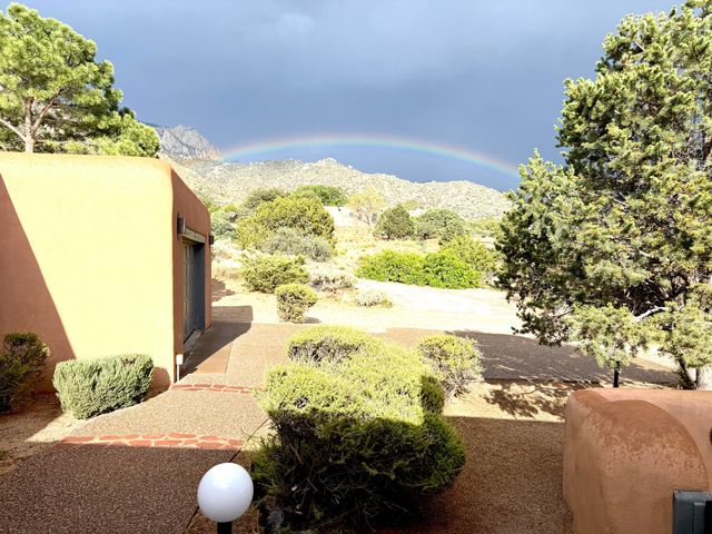 72 Pinon Hill Place NE, Albuquerque, NM 87122