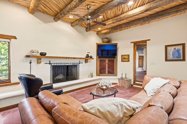 72 Pinon Hill Place NE, Albuquerque, NM 87122