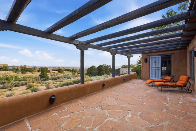 72 Pinon Hill Place NE, Albuquerque, NM 87122