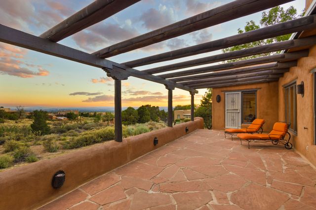 72 Pinon Hill Place NE, Albuquerque, NM 87122
