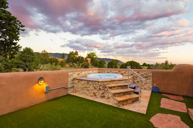 72 Pinon Hill Place NE, Albuquerque, NM 87122
