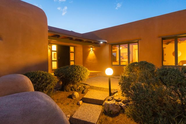 72 Pinon Hill Place NE, Albuquerque, NM 87122