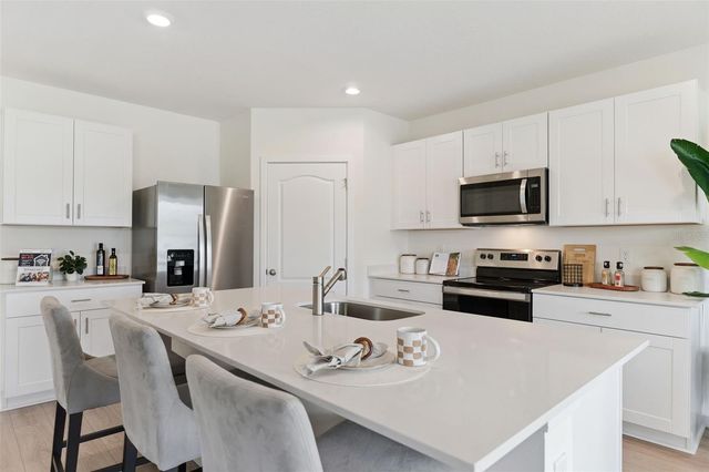 3918 ROYAL AZALEA WAY, Sanford, FL 32773