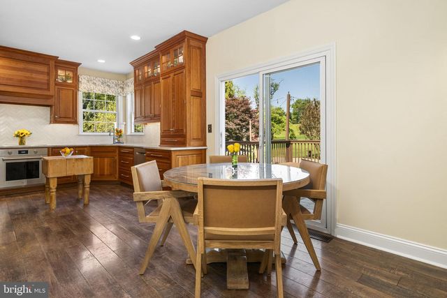 17 HIGHVIEW RD, Downingtown, PA 19335