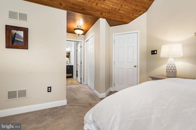 17 HIGHVIEW RD, Downingtown, PA 19335