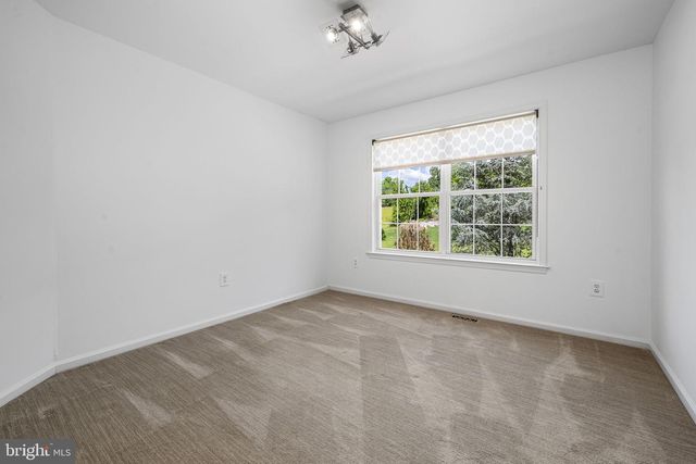 17 HIGHVIEW RD, Downingtown, PA 19335