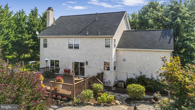 17 HIGHVIEW RD, Downingtown, PA 19335