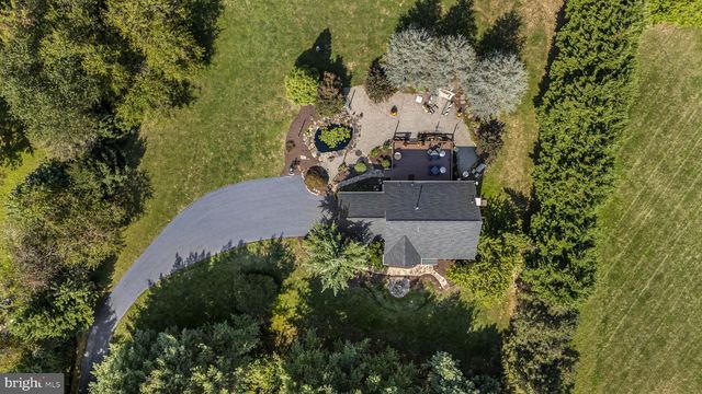 17 HIGHVIEW RD, Downingtown, PA 19335