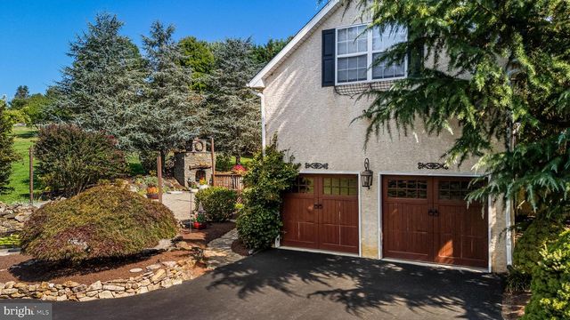 17 HIGHVIEW RD, Downingtown, PA 19335