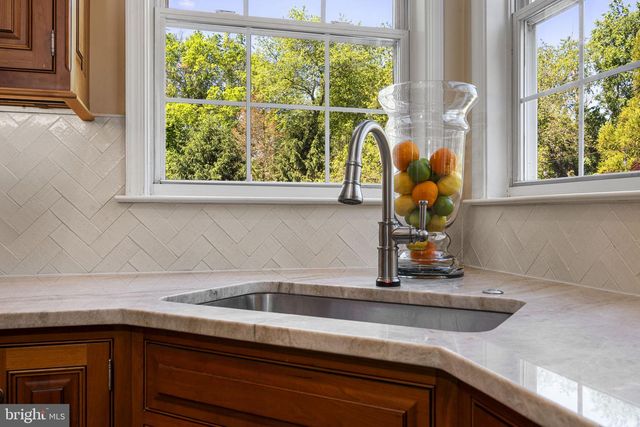 17 HIGHVIEW RD, Downingtown, PA 19335
