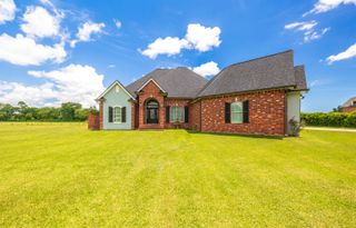 319 Chateau Dr, Lockport, LA 70374