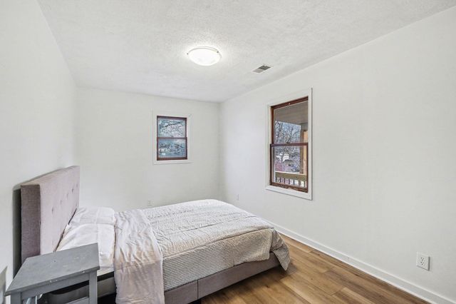 321 Adolph Avenue, Rockford, MI 49341