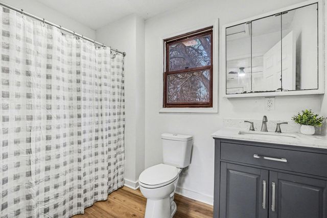 321 Adolph Avenue, Rockford, MI 49341