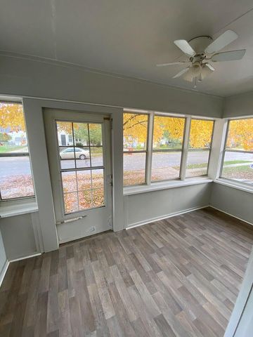 321 Adolph Avenue, Rockford, MI 49341