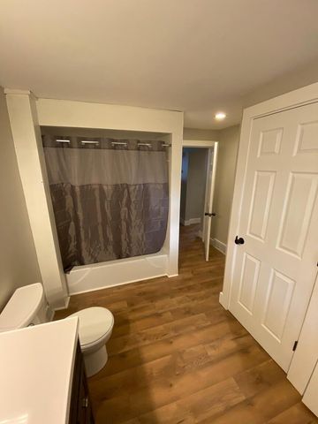 321 Adolph Avenue, Rockford, MI 49341