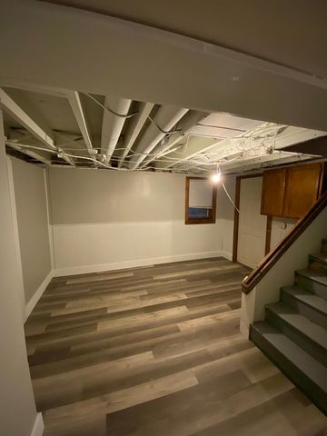 321 Adolph Avenue, Rockford, MI 49341