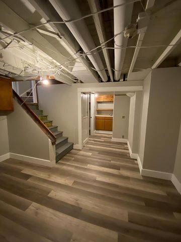 321 Adolph Avenue, Rockford, MI 49341