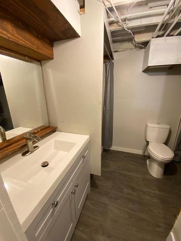 321 Adolph Avenue, Rockford, MI 49341