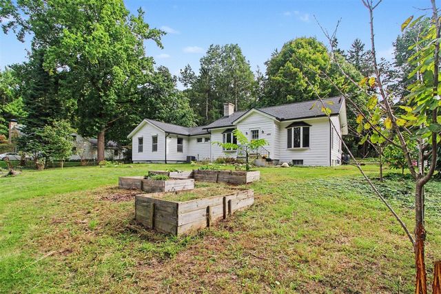 4500 E Huron River Drive, Ann Arbor, MI 48105