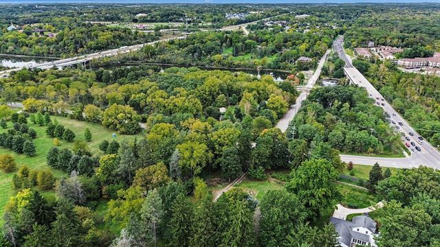 4500 E Huron River Drive, Ann Arbor, MI 48105