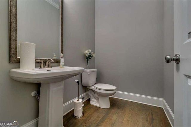202 Golden Banner Avenue, Marietta, GA 30060