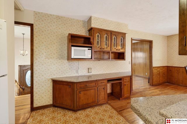 9812 Manderson Street, Omaha, NE 68134