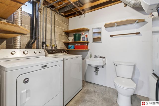 9812 Manderson Street, Omaha, NE 68134