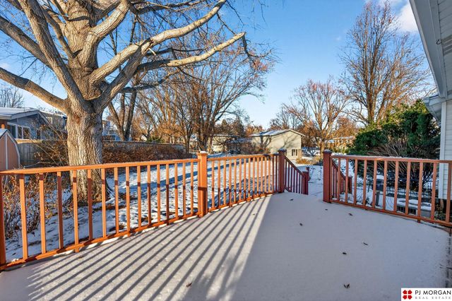 9812 Manderson Street, Omaha, NE 68134