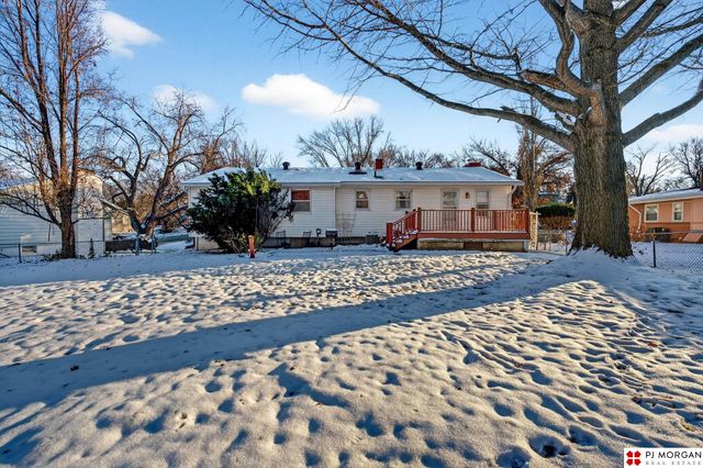 9812 Manderson Street, Omaha, NE 68134