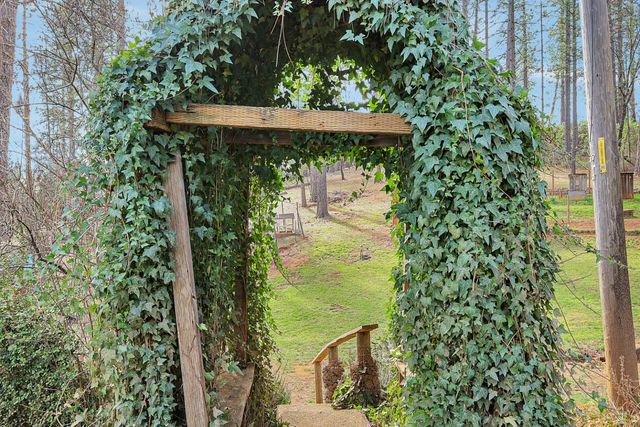 14872 Vavassuer, Brownsville, CA 95919