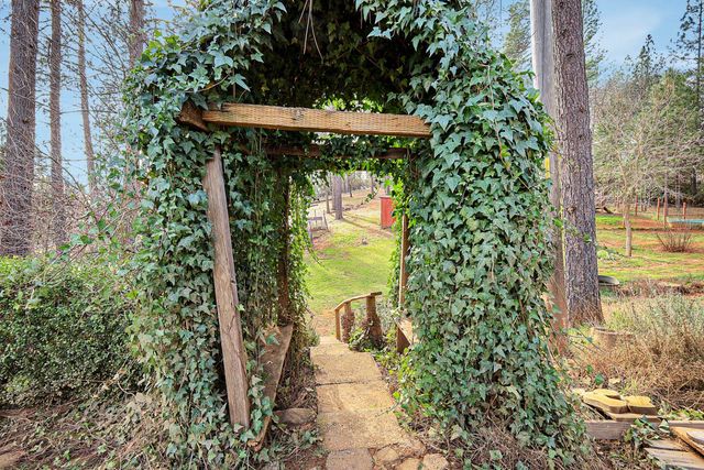 14872 Vavassuer, Brownsville, CA 95919