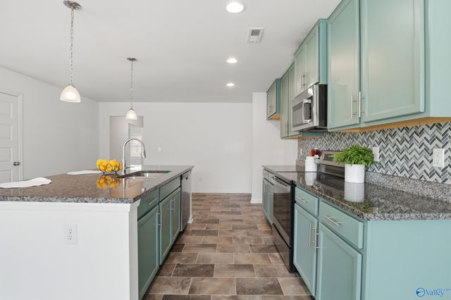 103 Edgestone Drive, Harvest, AL 35749