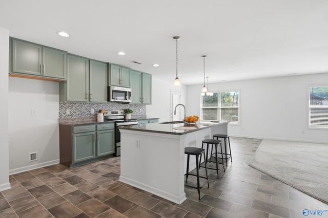 103 Edgestone Drive, Harvest, AL 35749