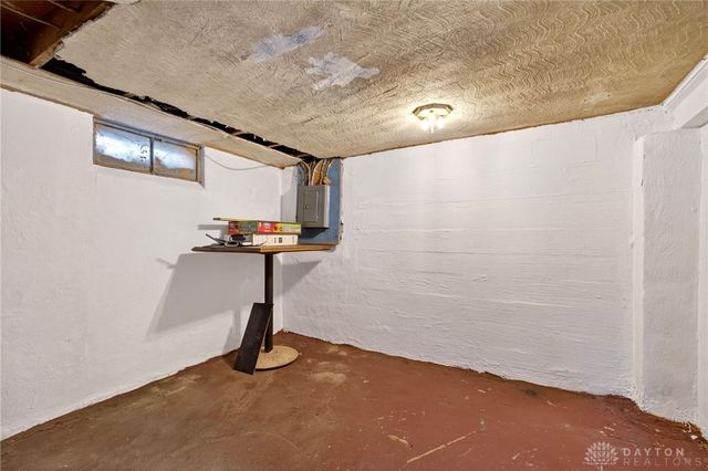 419 Lindenwood Road, Dayton, OH 45417