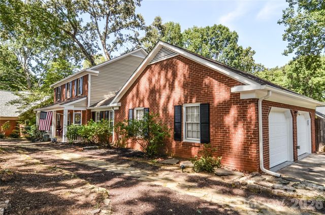 500 Laurel Fork Drive, Matthews, NC 28105
