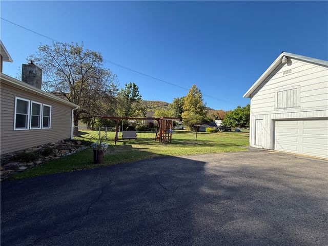 63 Minard Run Road, Bradford Town, PA 16701