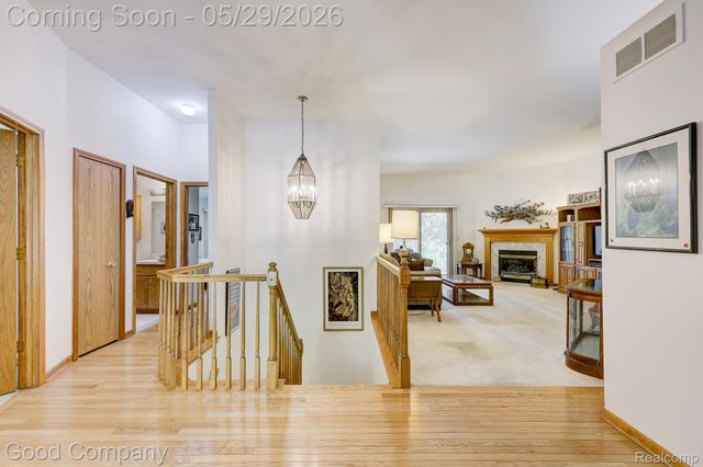 4439 Larkspur Court, Warren, MI 48092